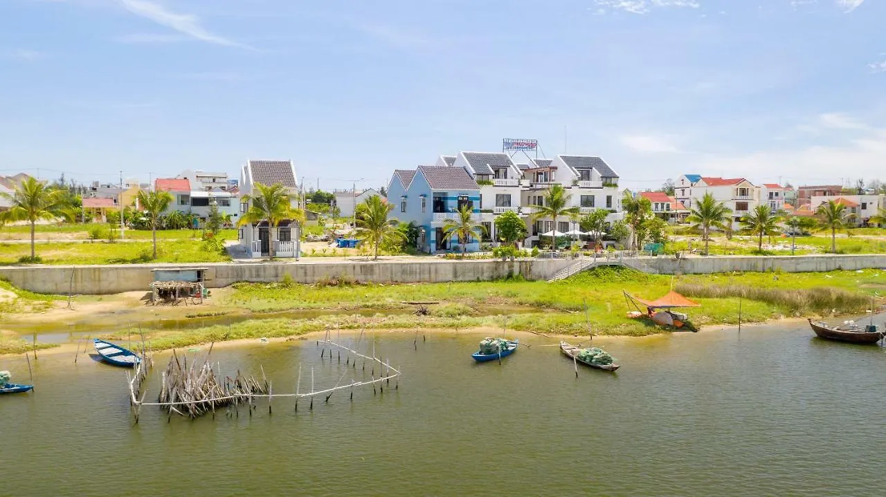 Phuc Hung Riverside Villa Hội An