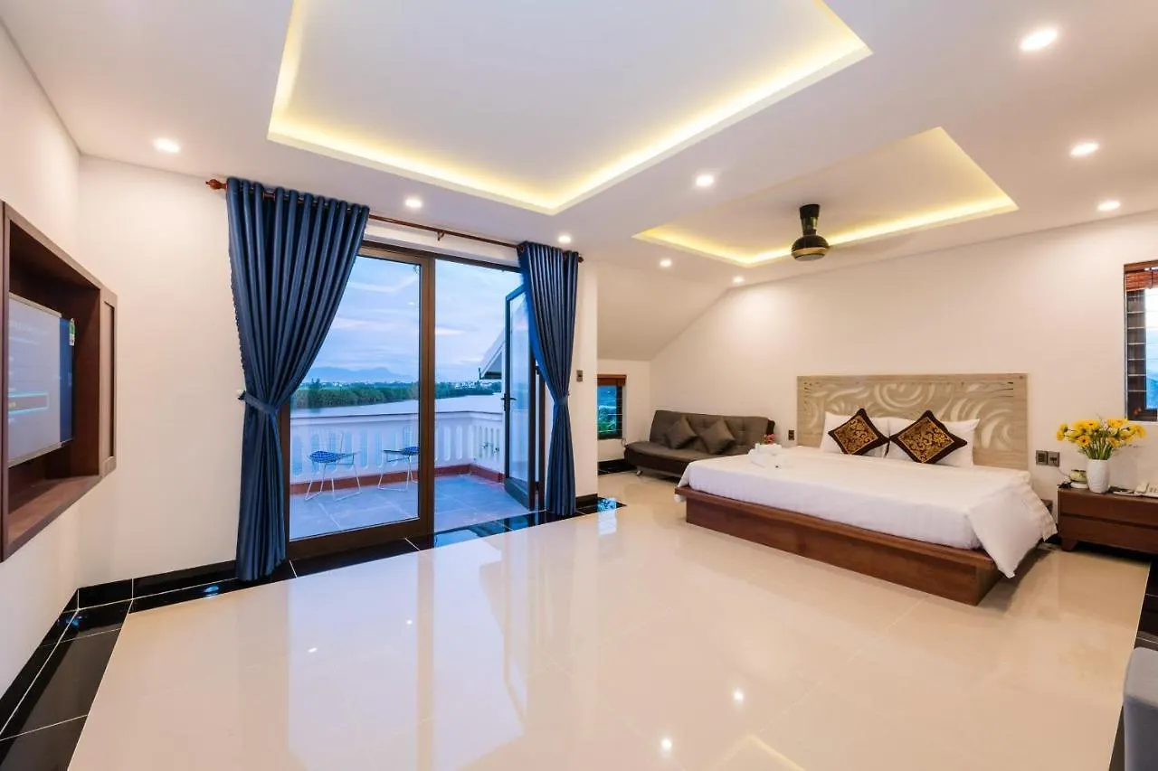 Phuc Hung Riverside Villa 호이안